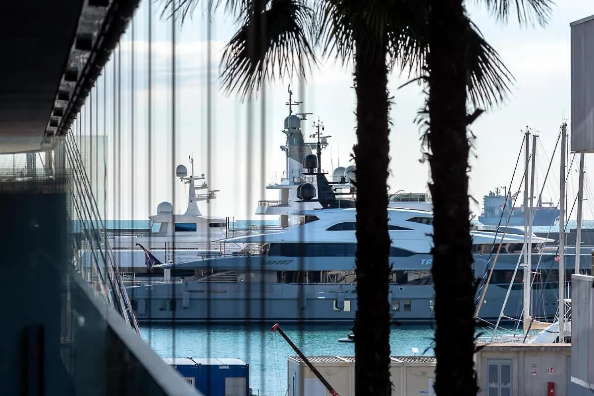 Blue Waterhouse Apartment Genoa